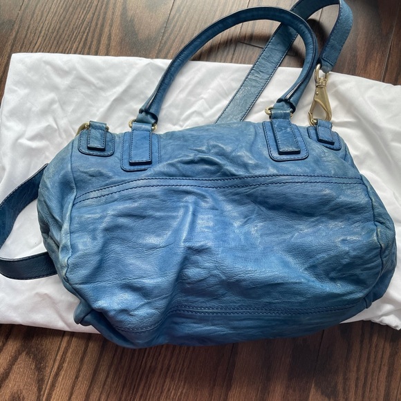 Givenchy Pandora medium size blue aged leather crossbody/shoulder bag - Picture 2 of 7